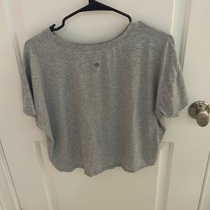 kates tee heathered gray lululemon shirt size 6